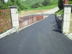 Fotografia: cesta na cintorín