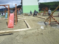 Fotografia: detské ihrisko pri bytovkách