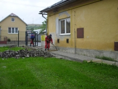 chodník pri hasičskej zbrojnici