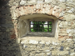 Fotografia: Oprava múru pri obecnom úrade (bývalý sypanec)