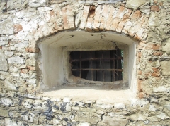 Fotografia: Oprava múru pri obecnom úrade (bývalý sypanec)