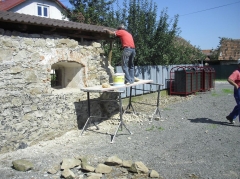 Fotografia: Oprava múru pri obecnom úrade (bývalý sypanec)