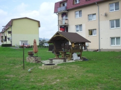 Fotografia: Detské ihriská ( vybudované svojpomocne )