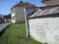 Fotografia: Krížová cesta a kostolná ohrada - stav pred zbúraním (apríl 2015)