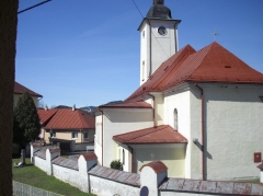 Fotografia: Krížová cesta a kostolná ohrada - stav pred zbúraním (apríl 2015)