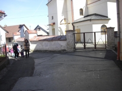 Fotografia: Krížová cesta a kostolná ohrada - stav pred zbúraním (apríl 2015)