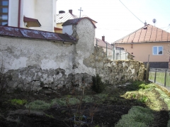 Fotografia: Krížová cesta a kostolná ohrada - stav pred zbúraním (apríl 2015)