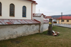 Fotografia: Krížová cesta a kostolná ohrada - stav pred zbúraním (apríl 2015)
