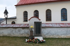 Fotografia: Krížová cesta a kostolná ohrada - stav pred zbúraním (apríl 2015)