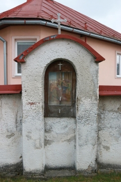 Fotografia: Krížová cesta a kostolná ohrada - stav pred zbúraním (apríl 2015)