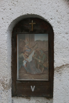 Fotografia: Krížová cesta a kostolná ohrada - stav pred zbúraním (apríl 2015)