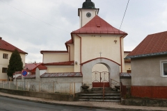 Fotografia: Krížová cesta a kostolná ohrada - stav pred zbúraním (apríl 2015)