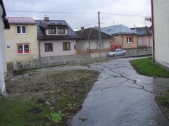 Fotografia: Zbúranie kostolnej ohrady (apríl 2015)