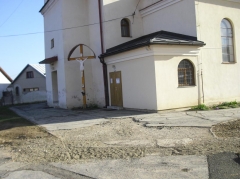 Fotografia: Zbúranie kostolnej ohrady (apríl 2015)