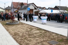 Fotografia: Požehnanie a uvedenie centra obce do užívania 3.5.2015