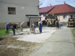 Fotografia: Brigáda v obci 18.6.2015