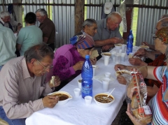 Fotografia: Brigáda v obci 18.6.2015