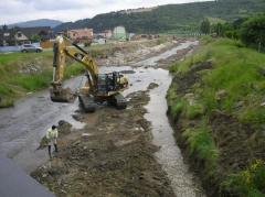 Fotografia: SĽ-NĽ-protipovodňová ochrana rieky Jakubianka