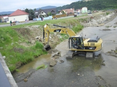 Fotografia: SĽ-NĽ-protipovodňová ochrana rieky Jakubianka