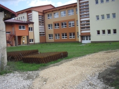 Fotografia: hokejové ihrisko pri ZŠ s MŠ Nová Ľubovňa - práce júl, august  2015