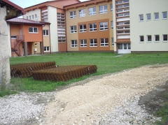 Fotografia: hokejové ihrisko pri ZŠ s MŠ Nová Ľubovňa - práce júl, august  2015