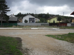 Fotografia: hokejové ihrisko pri ZŠ s MŠ Nová Ľubovňa - práce júl, august  2015