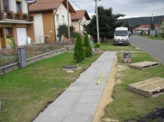 Fotografia: Chodník na IBV Kolačkov