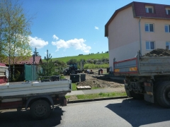Fotografia: Obnova parkovísk pri bytovkách - zahájenie prác - apríl 2016