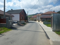 Chodník - vyšný koniec, od kapĺnky vpravo - finále - 29.4.2016