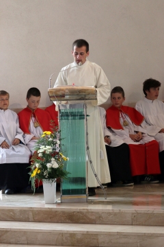 Fotografia: Putovanie k Bráne Božieho milosrdenstva v Smižanoch - 28.5.2016