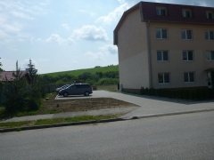 Fotografia: Ukončené práce na obnove parkovísk pri bytovkách
