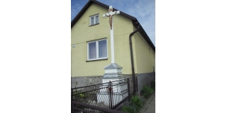 Fotografia: Oprava kríža - pamiatka veriacich z Ameriky
