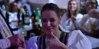 Fotografia: 8. ročník folklórnej krojovanej zábavy 25.11.2017