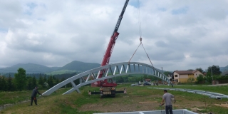 Fotografia: Lávka cez potok Jakubianka - postavenie lávky - 19.5.2018