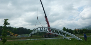 Fotografia: Lávka cez potok Jakubianka - postavenie lávky - 19.5.2018
