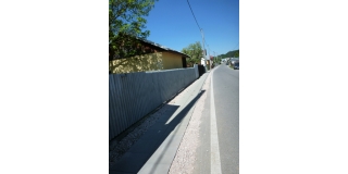 Fotografia: Chodník - školská ulica