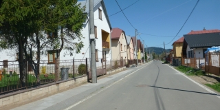 Fotografia: Chodník - školská ulica