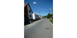 Fotografia: Chodník - školská ulica