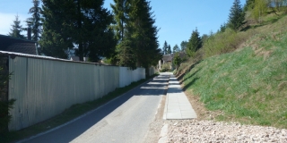 Fotografia: Chodník - školská ulica