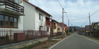 Fotografia: Chodník - školská ulica