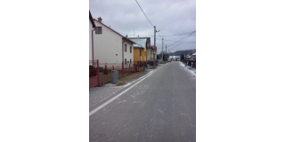 Fotografia: Chodník - školská ulica