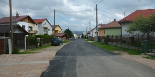 Fotografia: Pokládka živičného koberca - ulica za Jednotou