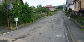 Fotografia: Pokládka živičného koberca - ulica od kaplnky vľavo