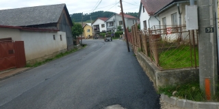 Fotografia: Prepojenie chodníkov - vjazd na školskú ulicu