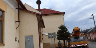 Fotografia: Rekonštrukcia bocianieho hniezda 8.3.2019