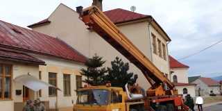 Fotografia: Rekonštrukcia bocianieho hniezda 8.3.2019