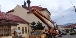 Fotografia: Rekonštrukcia bocianieho hniezda 8.3.2019