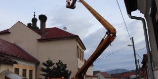 Fotografia: Rekonštrukcia bocianieho hniezda 8.3.2019