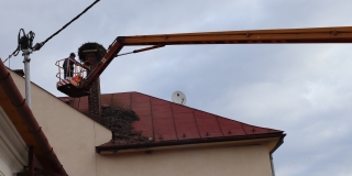 Fotografia: Rekonštrukcia bocianieho hniezda 8.3.2019