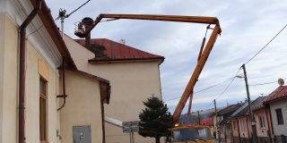 Fotografia: Rekonštrukcia bocianieho hniezda 8.3.2019
